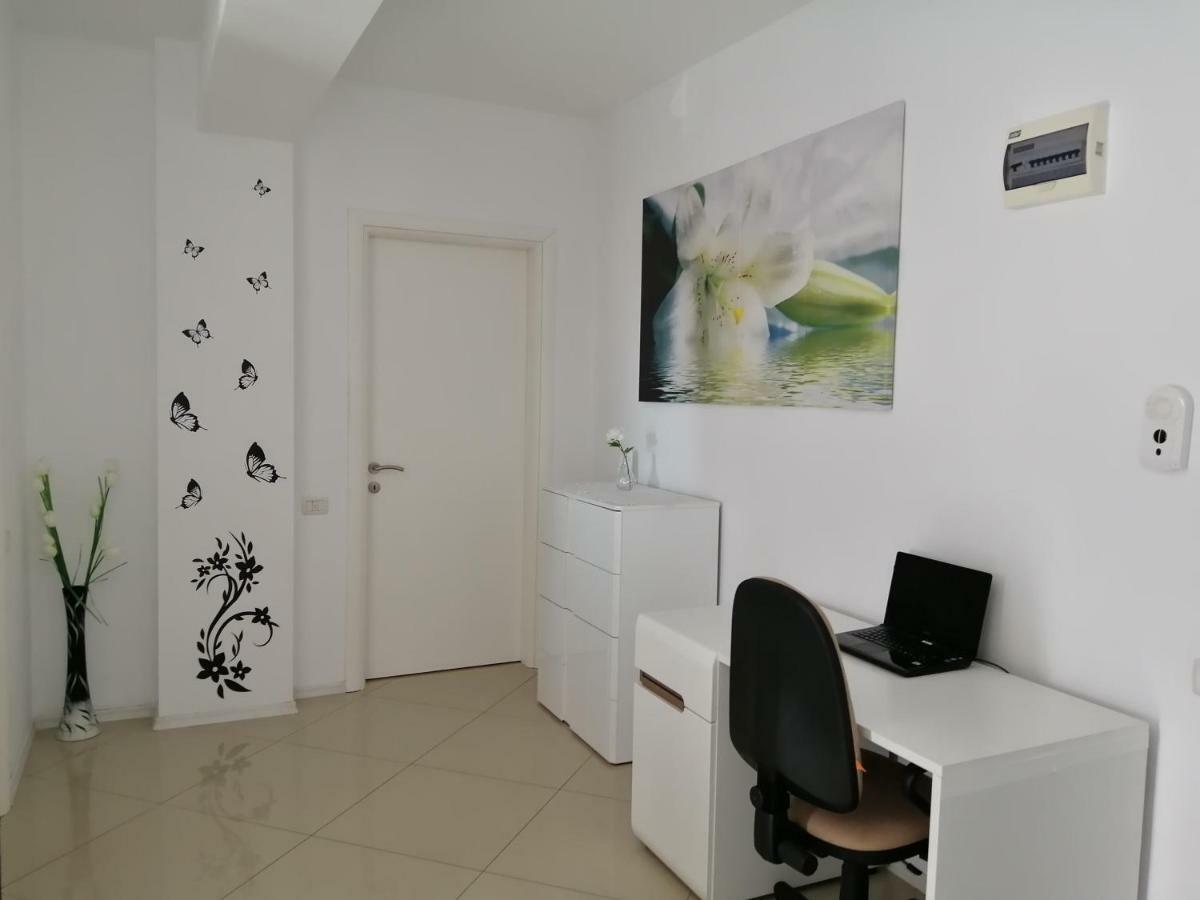 Apartament Negru Voda Piteşti Exteriör bild